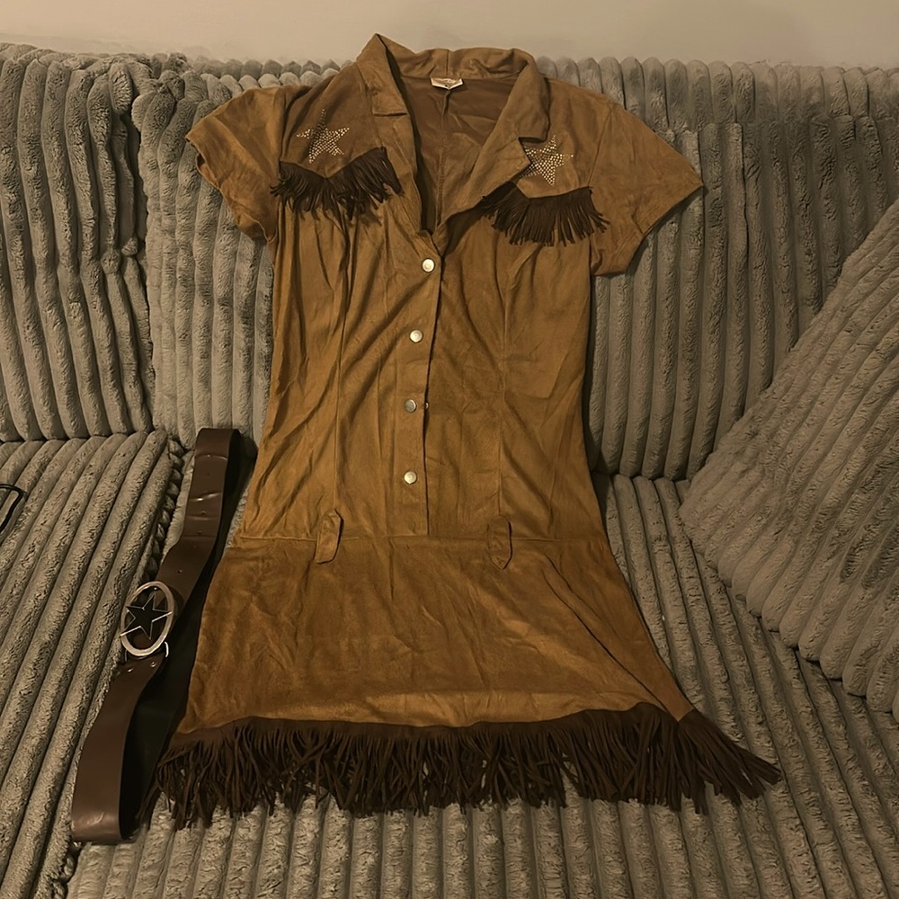 Cowgirl costume - pony up!